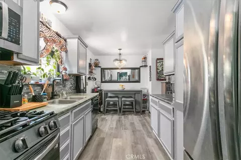 Kitchen - 14687 Marino, Cabazon, CA 92230 photo 2 of 2