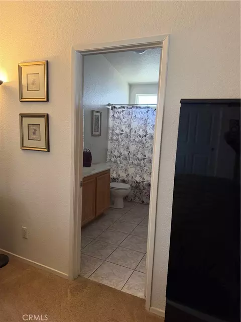 Bath - 14758 Sandstone, Adelanto, CA 92301 photo 2 of 3