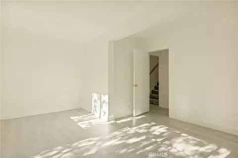 Living - 1207 Aleutian, Lake Arrowhead, CA 92352 photo 9 of 10