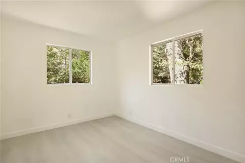 Bedroom - 1207 Aleutian, Lake Arrowhead, CA 92352 photo 2 of 7