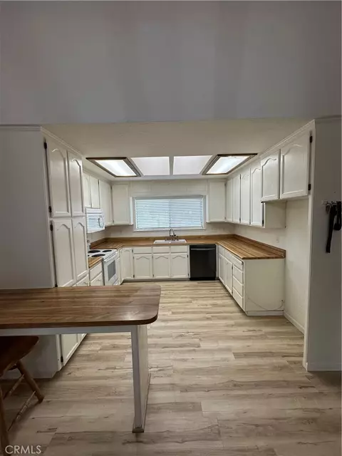 Kitchen - 20410 Walnut, Sonora, CA 95370 photo 1 of 1