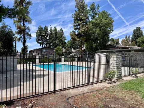 Exterior - 4877 Jackson St #B, Riverside, CA 92503 photo 11 of 18