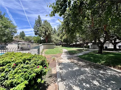 Exterior - 4877 Jackson St #B, Riverside, CA 92503 photo 14 of 18