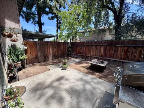 Exterior - 4877 Jackson St #B, Riverside, CA 92503 photo 5 of 18