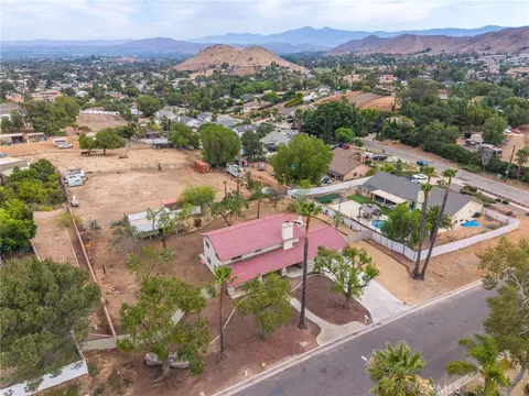 View/Area - 10880 Valley Dr, Riverside, CA 92505 photo 4 of 4