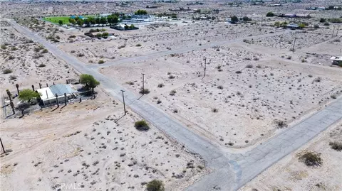 2464 Sea Fair, Thermal, CA 92274 photo 6
