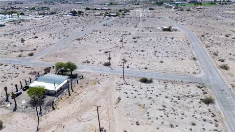 2464 Sea Fair, Thermal, CA 92274 photo 8