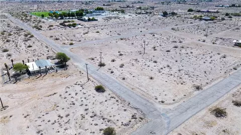2464 Sea Fair, Thermal, CA 92274 photo 6