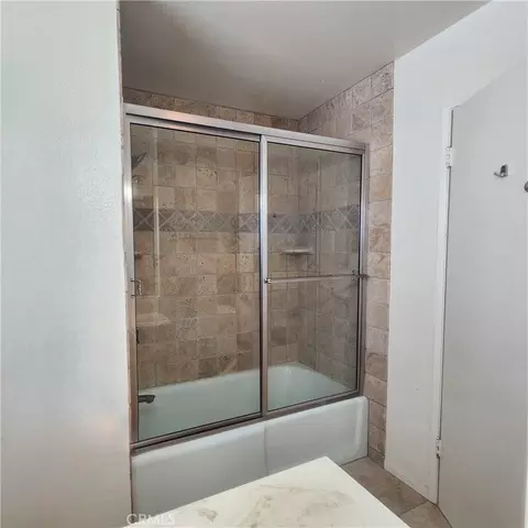 Bath - 35595 Ramada Ln, Yucaipa, CA 92399 photo 3 of 7