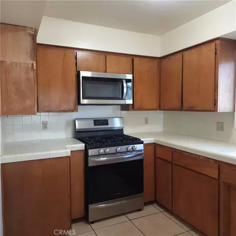 Kitchen - 35595 Ramada Ln, Yucaipa, CA 92399 photo 1 of 5