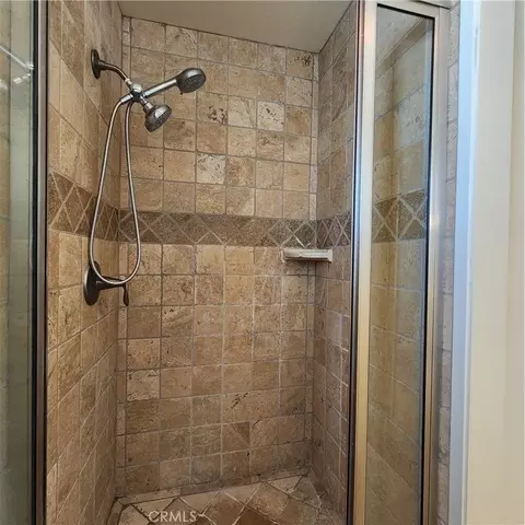 Bath - 35595 Ramada Ln, Yucaipa, CA 92399 photo 6 of 7