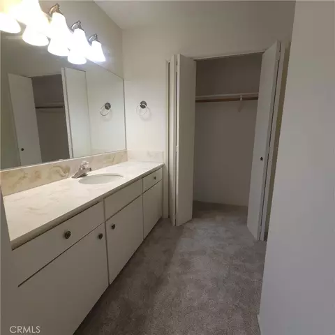 Bath - 35595 Ramada Ln, Yucaipa, CA 92399 photo 5 of 7