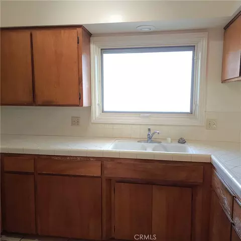 Kitchen - 35595 Ramada Ln, Yucaipa, CA 92399 photo 4 of 4