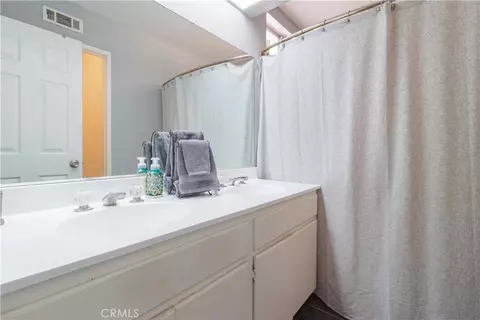 Bath - 8544 Dove Crk, Hesperia, CA 92344 photo 1 of 2