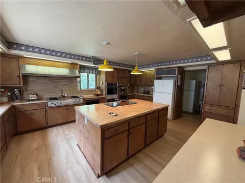 Kitchen - 5974 Pine, Angelus Oaks, CA 92305 photo 1 of 11