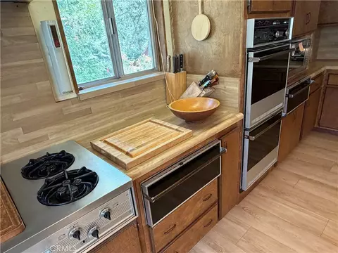 Kitchen - 5974 Pine, Angelus Oaks, CA 92305 photo 8 of 11