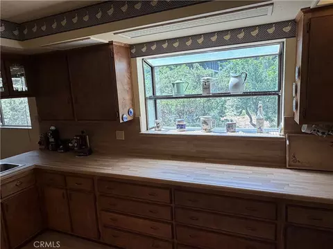 Kitchen - 5974 Pine, Angelus Oaks, CA 92305 photo 7 of 11