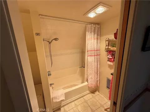 Bath - 5974 Pine, Angelus Oaks, CA 92305 photo 3 of 3