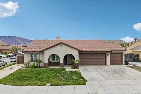 477 La Boca, San Jacinto, CA 92582