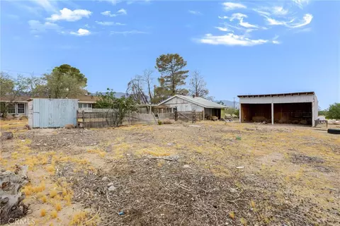 Exterior - 38484 Foothill Rd, Lucerne Valley, CA 92356 photo 6 of 13
