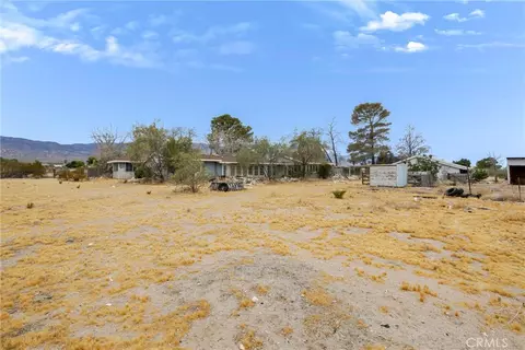 Exterior - 38484 Foothill Rd, Lucerne Valley, CA 92356 photo 8 of 13