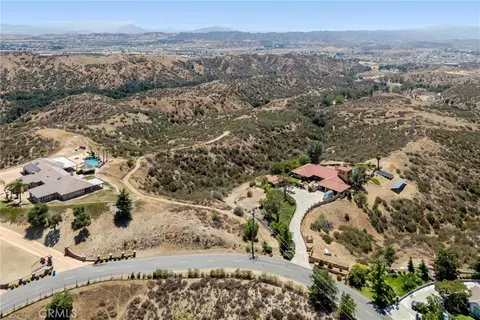 37475 Valgio, Calimesa, CA 92320 photo 2