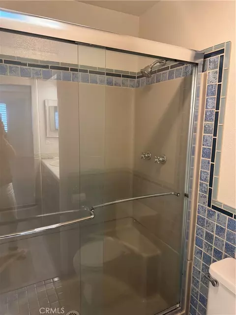 Bath - 242 E Fern #205, Redlands, CA 92373 photo 3 of 4
