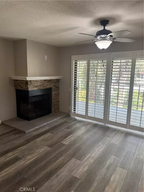 Living - 242 E Fern #205, Redlands, CA 92373 photo 4 of 10
