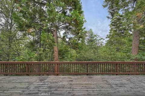 Exterior - 556 Pioneer, Lake Arrowhead, CA 92352 photo 4 of 4