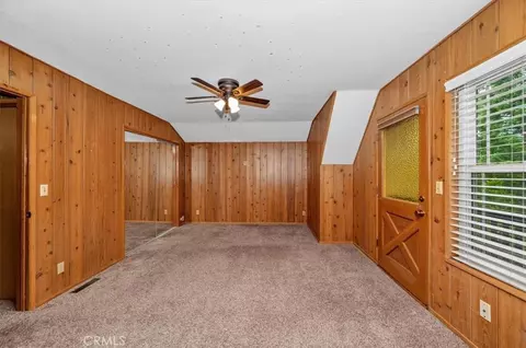 Bedroom - 556 Pioneer, Lake Arrowhead, CA 92352 photo 7 of 7