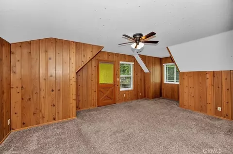 Bedroom - 556 Pioneer, Lake Arrowhead, CA 92352 photo 6 of 7