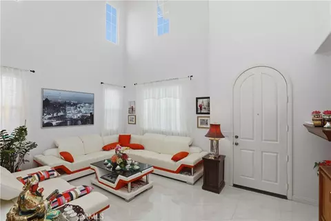 Entry Way - 15979 Skyridge, Riverside, CA 92503 photo 2 of 7
