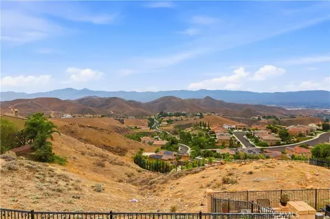 Exterior - 15979 Skyridge, Riverside, CA 92503 photo 6 of 17