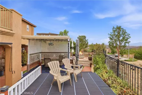 Exterior - 15979 Skyridge, Riverside, CA 92503 photo 13 of 17