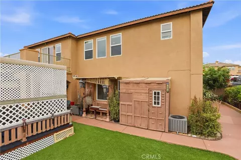 Exterior - 15979 Skyridge, Riverside, CA 92503 photo 6 of 15