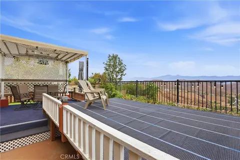 Exterior - 15979 Skyridge, Riverside, CA 92503 photo 12 of 15