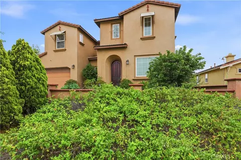 Exterior - 15979 Skyridge, Riverside, CA 92503 photo 4 of 15