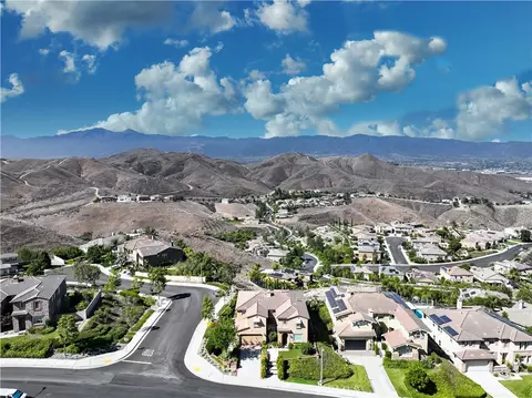 View/Area - 15979 Skyridge, Riverside, CA 92503 photo 3 of 3