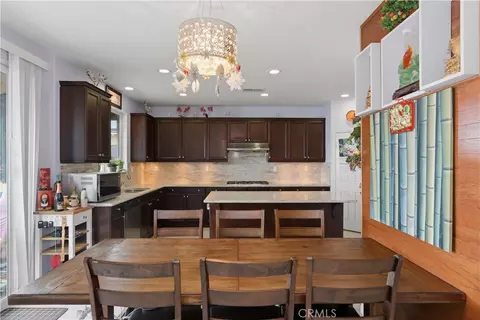 Kitchen - 15979 Skyridge, Riverside, CA 92503 photo 5 of 5