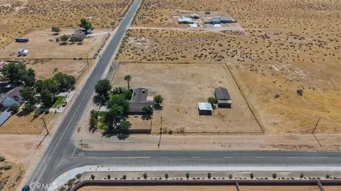 View/Area - 22935 Standing Rock, Apple Valley, CA 92307 photo 7 of 11