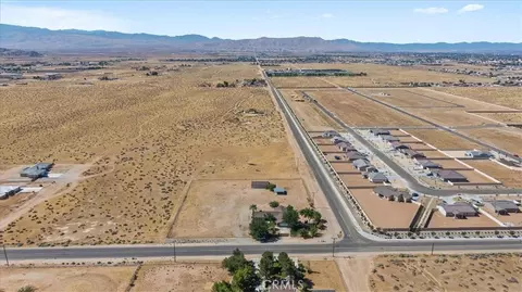 View/Area - 22935 Standing Rock, Apple Valley, CA 92307 photo 9 of 11