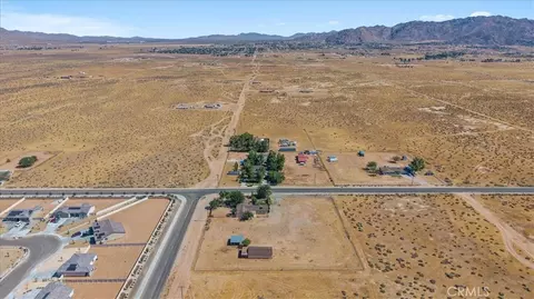 View/Area - 22935 Standing Rock, Apple Valley, CA 92307 photo 11 of 11