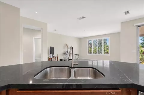 Kitchen - 1065 Madera, Perris, CA 92571 photo 2 of 2