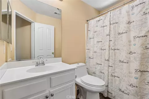 Bath - 41905 Driver Ln, Temecula, CA 92591 photo 4 of 5