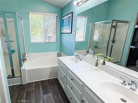 Bath - 41905 Driver Ln, Temecula, CA 92591 photo 3 of 4