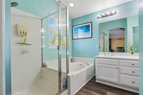 Bath - 41905 Driver Ln, Temecula, CA 92591 photo 3 of 5