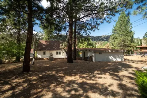 1081 Apple, Wrightwood, CA 92397 photo 7