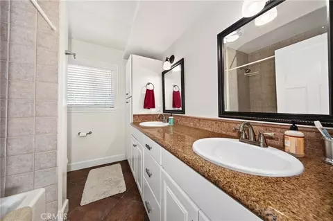 Bath - 645 Los Altos, Redlands, CA 92373 photo 3 of 4