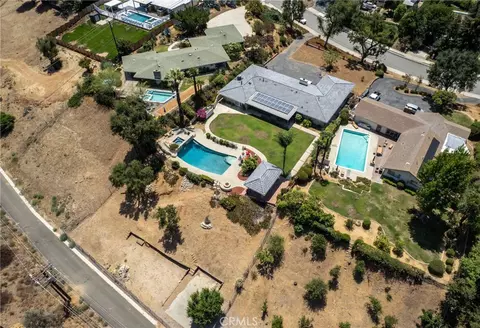 View/Area - 645 Los Altos, Redlands, CA 92373 photo 4 of 4