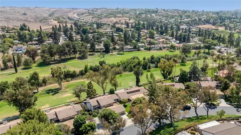 View/Area - 740 Via Zapata, Riverside, CA 92507 photo 3 of 12